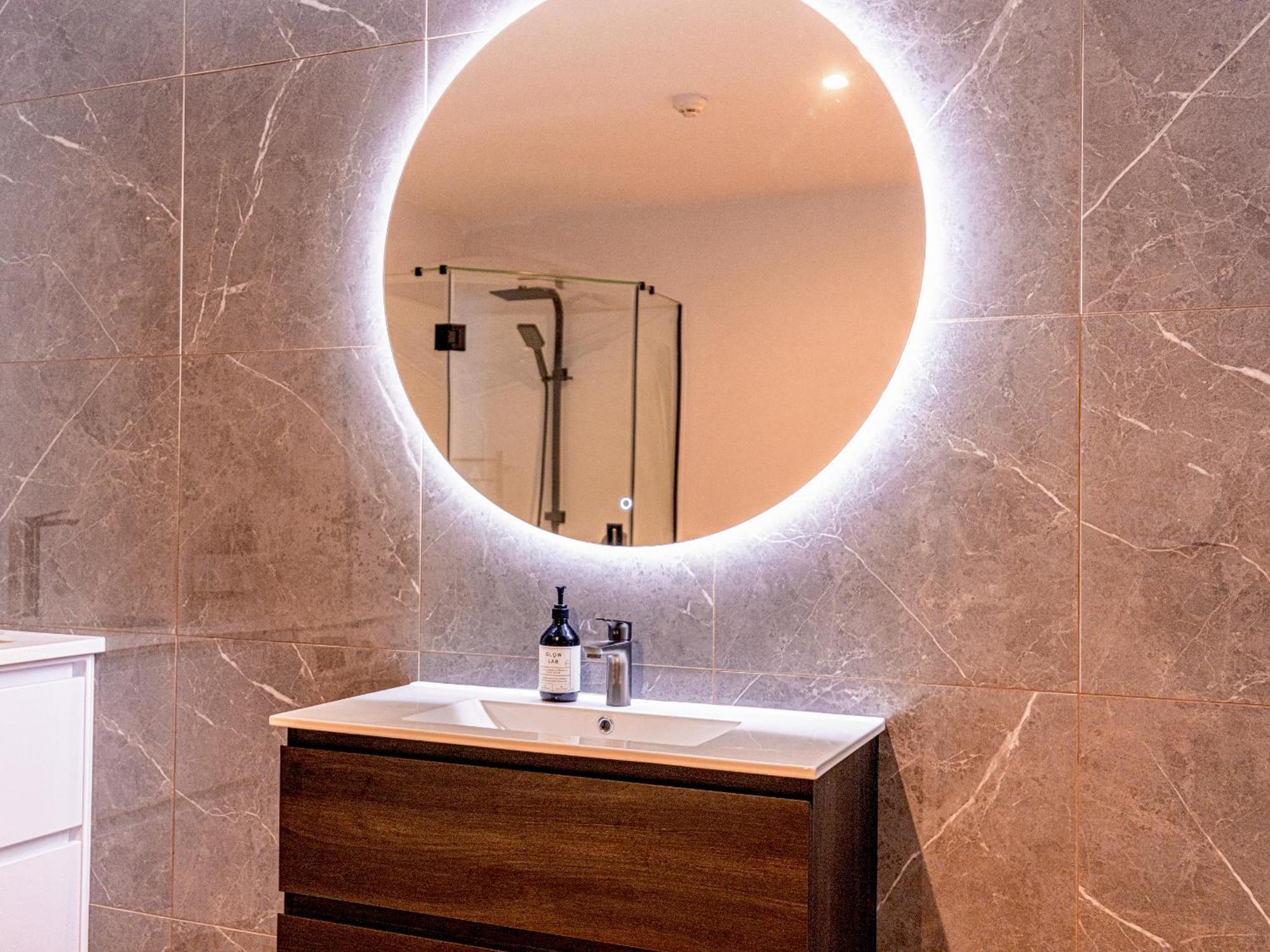 Johnston Apartments - Award-Winning Building, Your Unforgettable Stay وانجانيو المظهر الخارجي الصورة